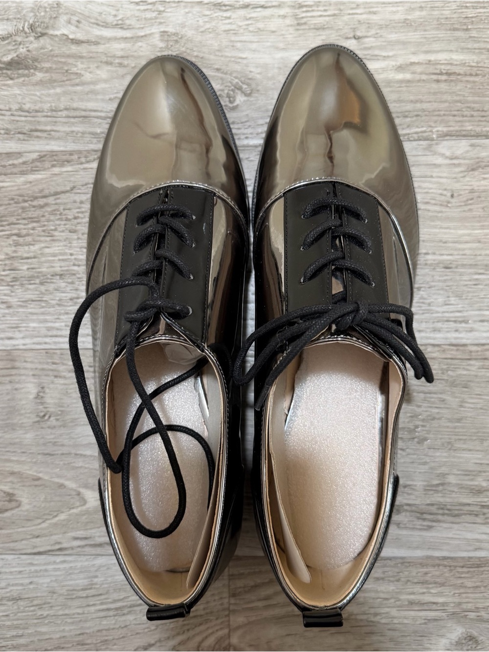 Nine West Hyida Metallic Silver Lace-Up Oxford Shoes Size 9 - Picture 2 of 6